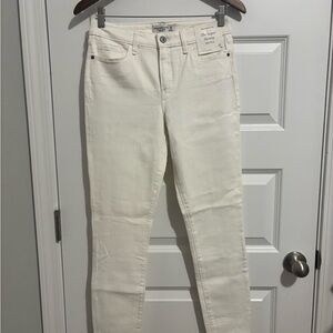 Abercrombie & Fitch Off-White Super Skinny Jeans